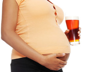 беременная с пивом