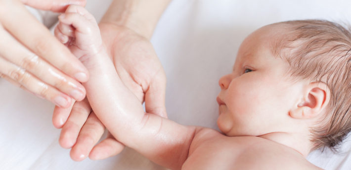 массаж новорожденному