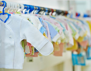 Одежда для новорожденных в магазине