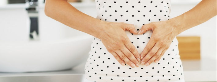 Женщина с маленьким сроком беременности