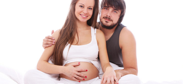муж с беременной женой
