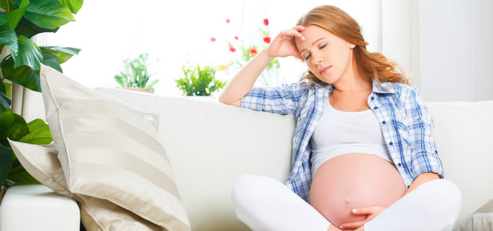 Изображение - Повышенное давление при беременности что делать u-beremennoj-zhenshhiny-bolit-golova