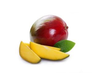 čerstvé mango s listy a plátky